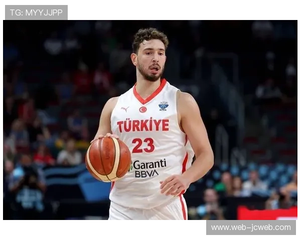 火箭112-106逆转击败联盟第一雷霆，申京贡献三双数据